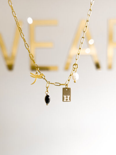Delicate Collection, Black and Square