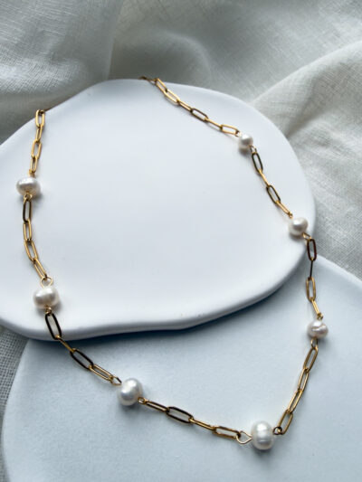 Veree Necklace