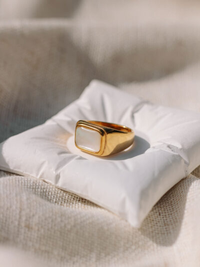 Mademoiselle Ring